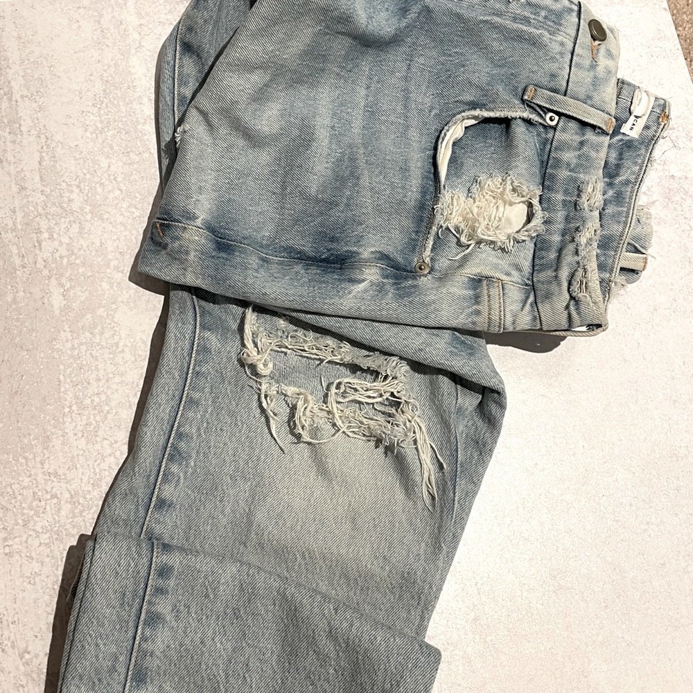 GOOD AMERICAN - Women’s Distressed Jeans - NWOT